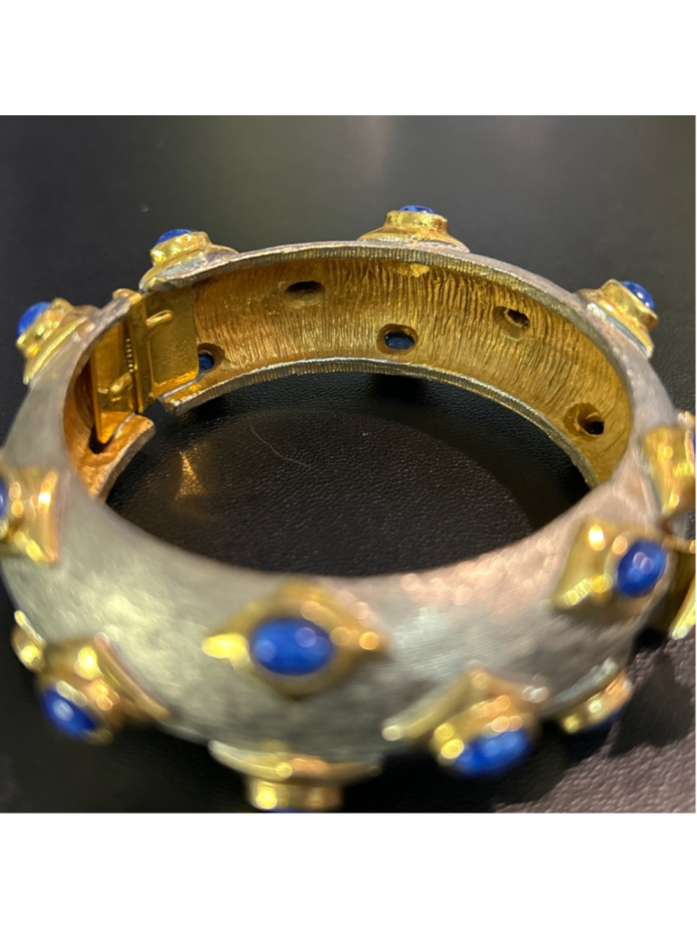 Women's KJL textured "Mogul" style textured gold-tone and silver-tone faux lapis - Picture 9 of 13